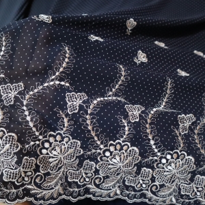 szyfon granatowy z białym - -šifón tmavě modrý a bílý 