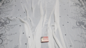 szyfon z bordurą - šifon s okrajem