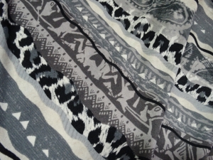 dzianina  wiskoza  ciemny wzorek n.251-th - úplet tenký viskoza