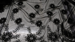 siateczka - haft-cekinki  czarna  n.35a  -úplet sit-  flitry