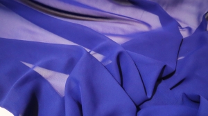 szyfon chabrowy -  -šifón modrá barva