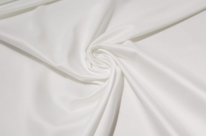 tkanina ubraniowa biała n.213 - bílá látka