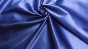 satyno bawełna szafirkowa n242/b - Bavlněný satén barva safír